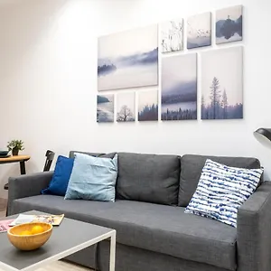 cozy-studio-apartment-5min-walk-from-camp-nou.topbarcelonahotels.com/